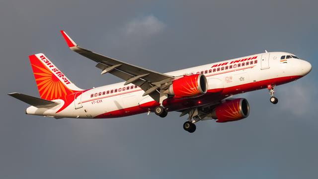 VT-EXK:Airbus A320:Air India